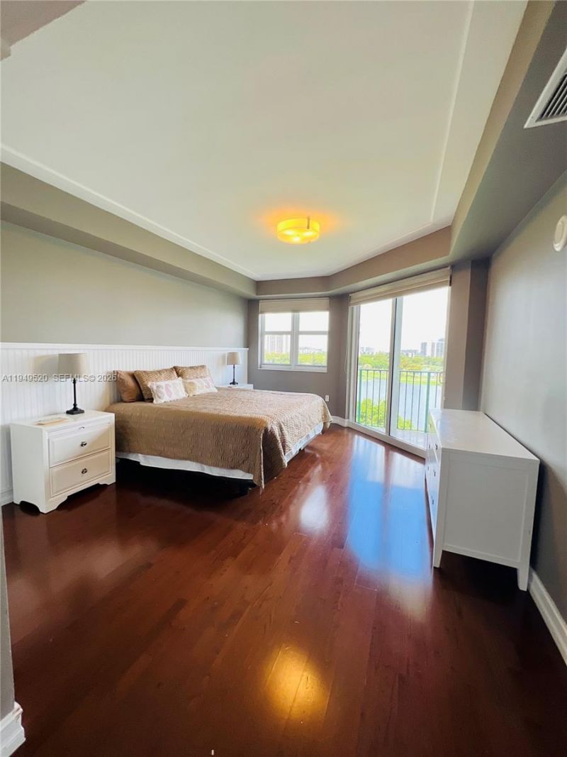 20000 E Country Club Dr , Unit 806, Aventura, FL 33180 Photo