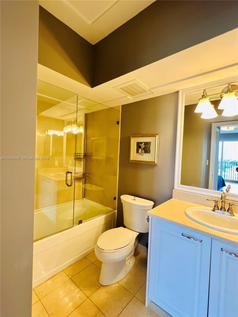 20000 E Country Club Dr , Unit 806, Aventura, FL 33180 Photo