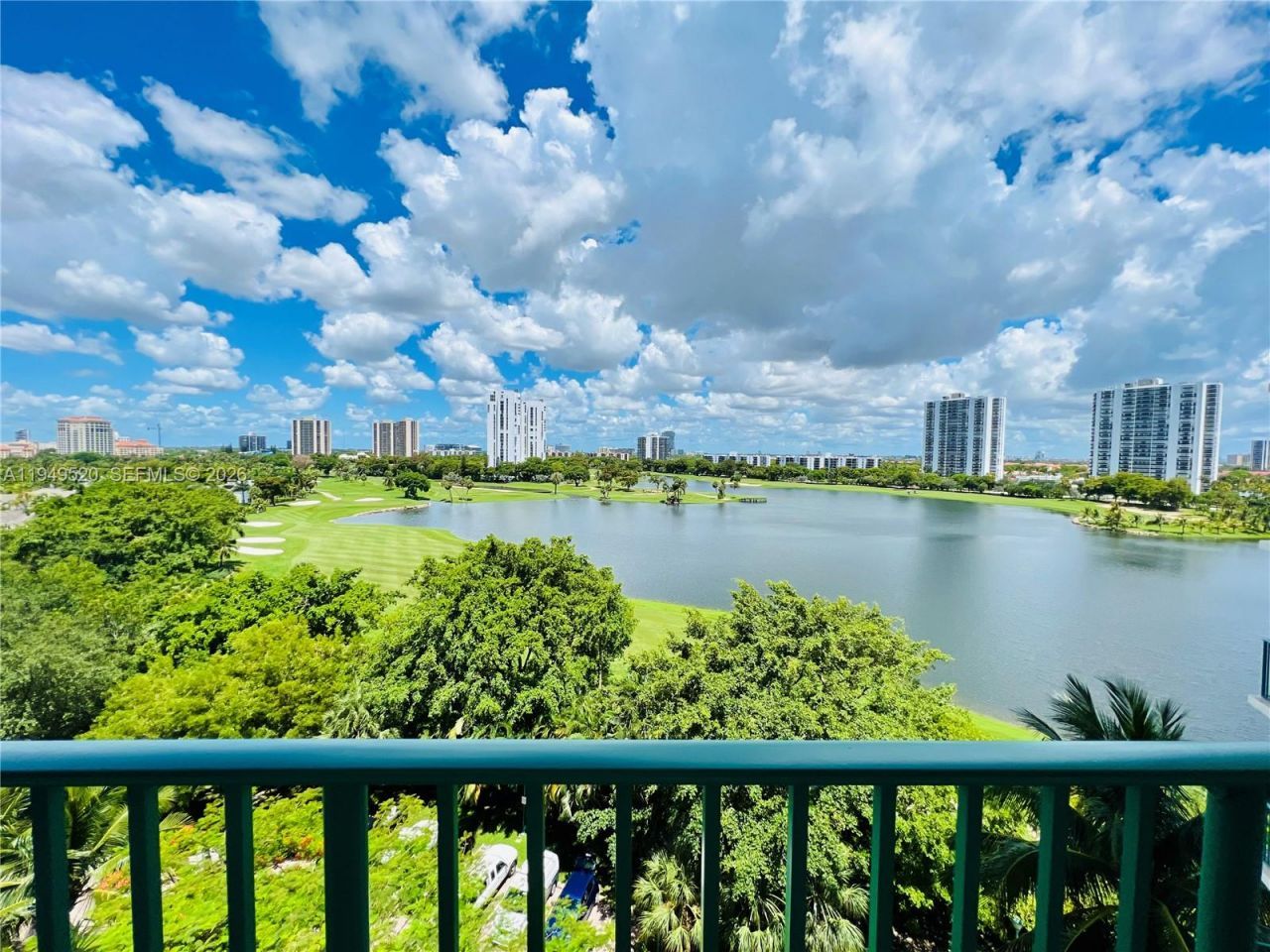 20000 E Country Club Dr , Unit 806, Aventura, FL 33180 Photo