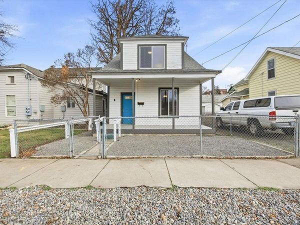 606 SW 2nd Street, Pendleton, OR 97801