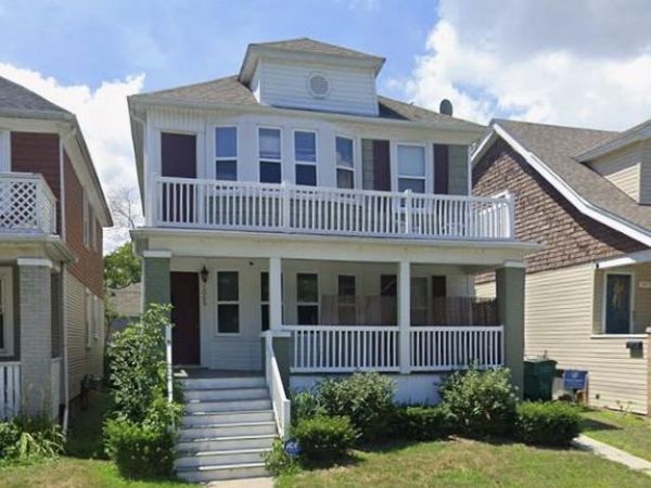 1069 Wayburn #2 Upper Street, Grosse Pointe Park, MI 48230