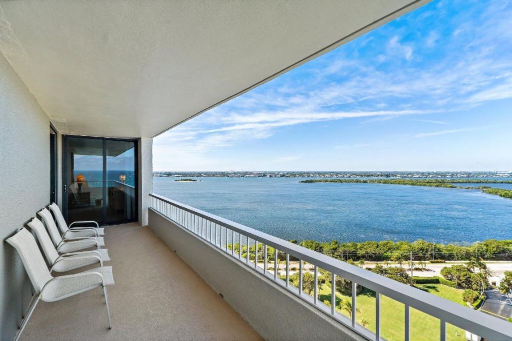 5510 N Ocean Drive, Unit 19c, Singer Island, FL 33404 Photo