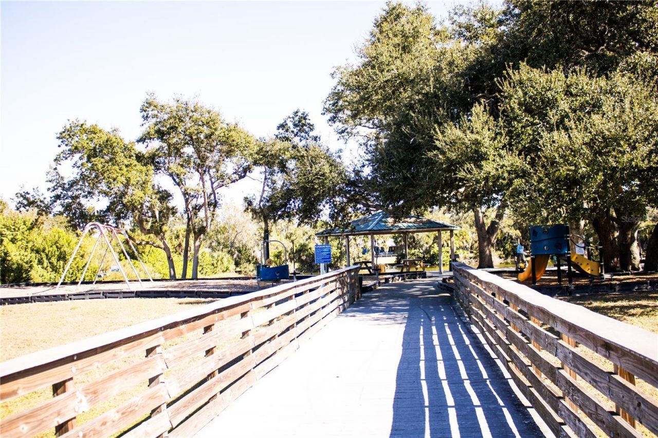 901 S Lockwood Ridge Road, Sarasota, FL 34237 Photo