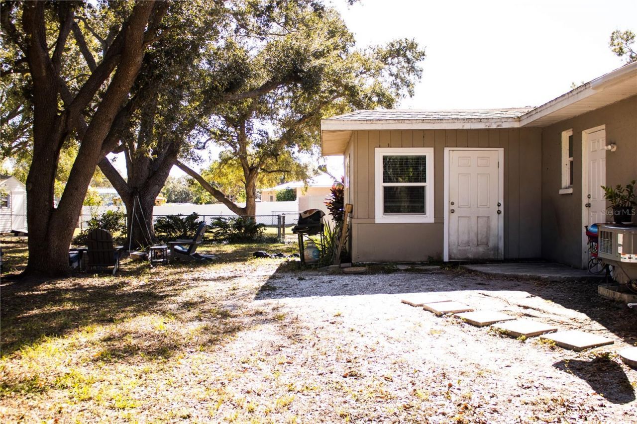 901 S Lockwood Ridge Road, Sarasota, FL 34237 Photo