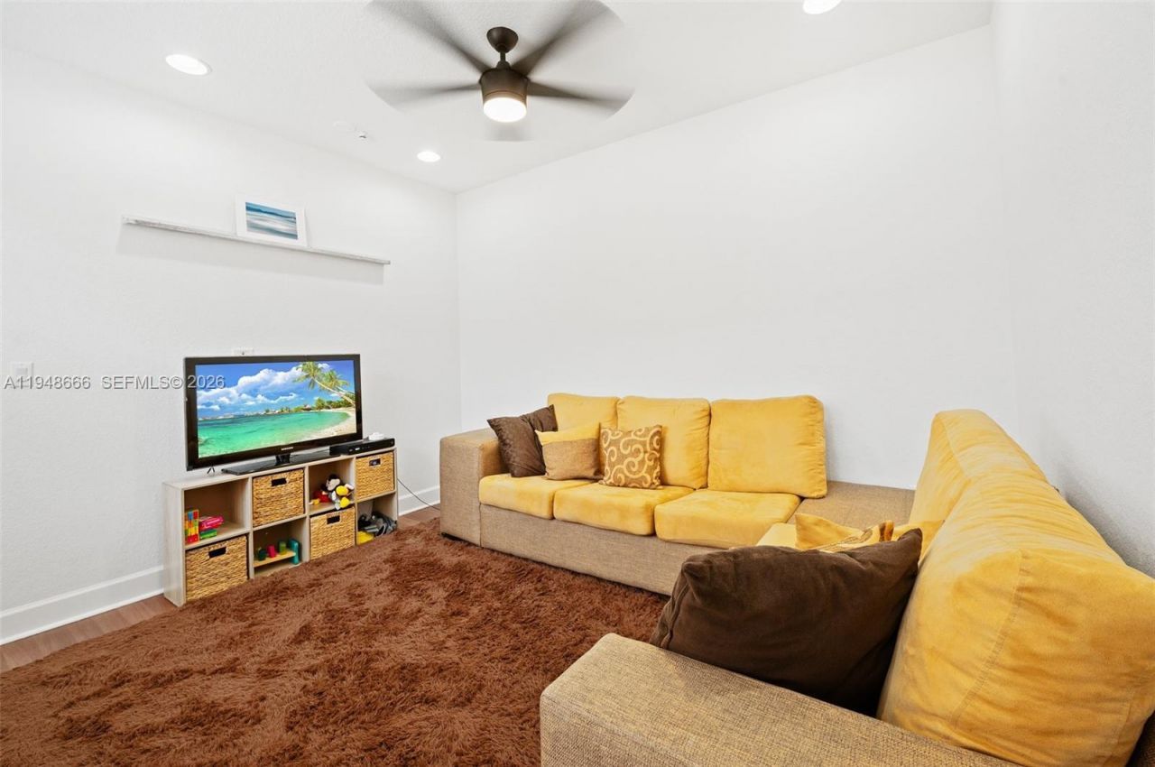 622 SW 147th Ter, Unit 1, Pembroke Pines, FL 33027 Photo