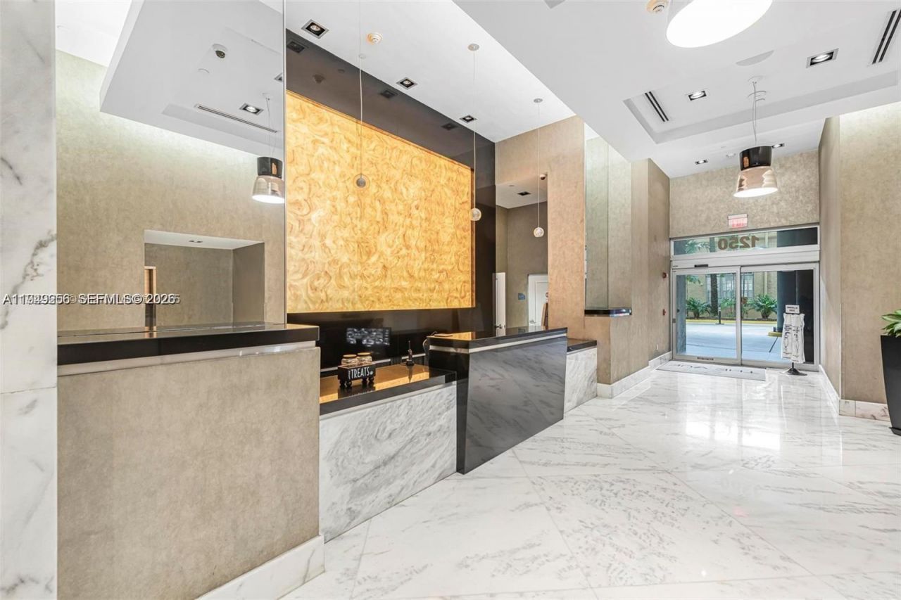 1250 S Miami Ave, Unit 2214, Miami, FL 33130 Photo