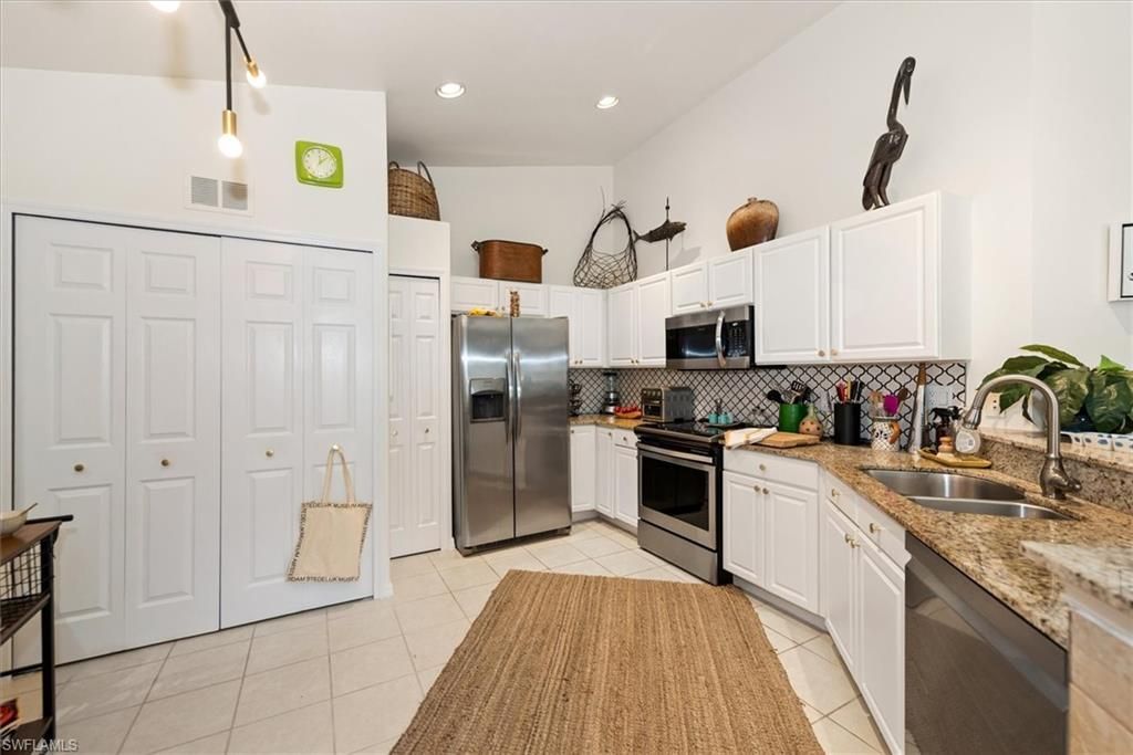 9661 Hemingway Ln, Unit 3202, Fort Myers, FL 33913 Photo