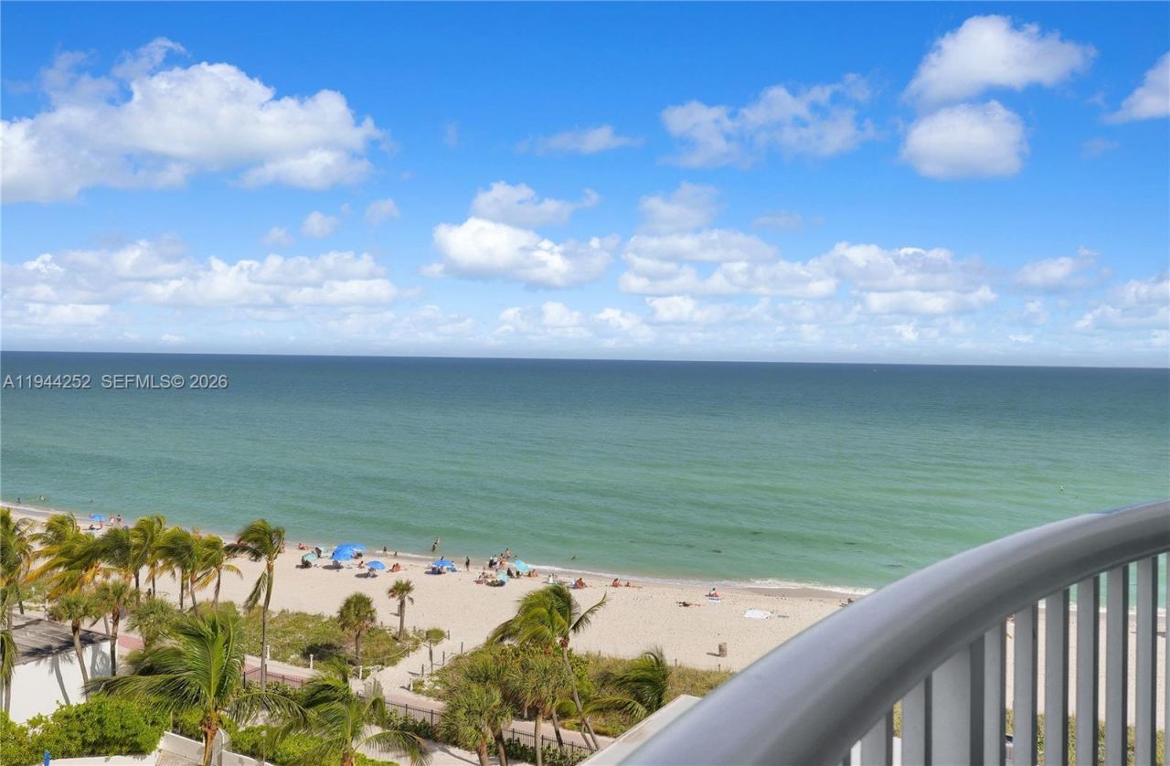 5401 SE Collins Ave, Unit 1412, Miami Beach, FL 33140 Photo