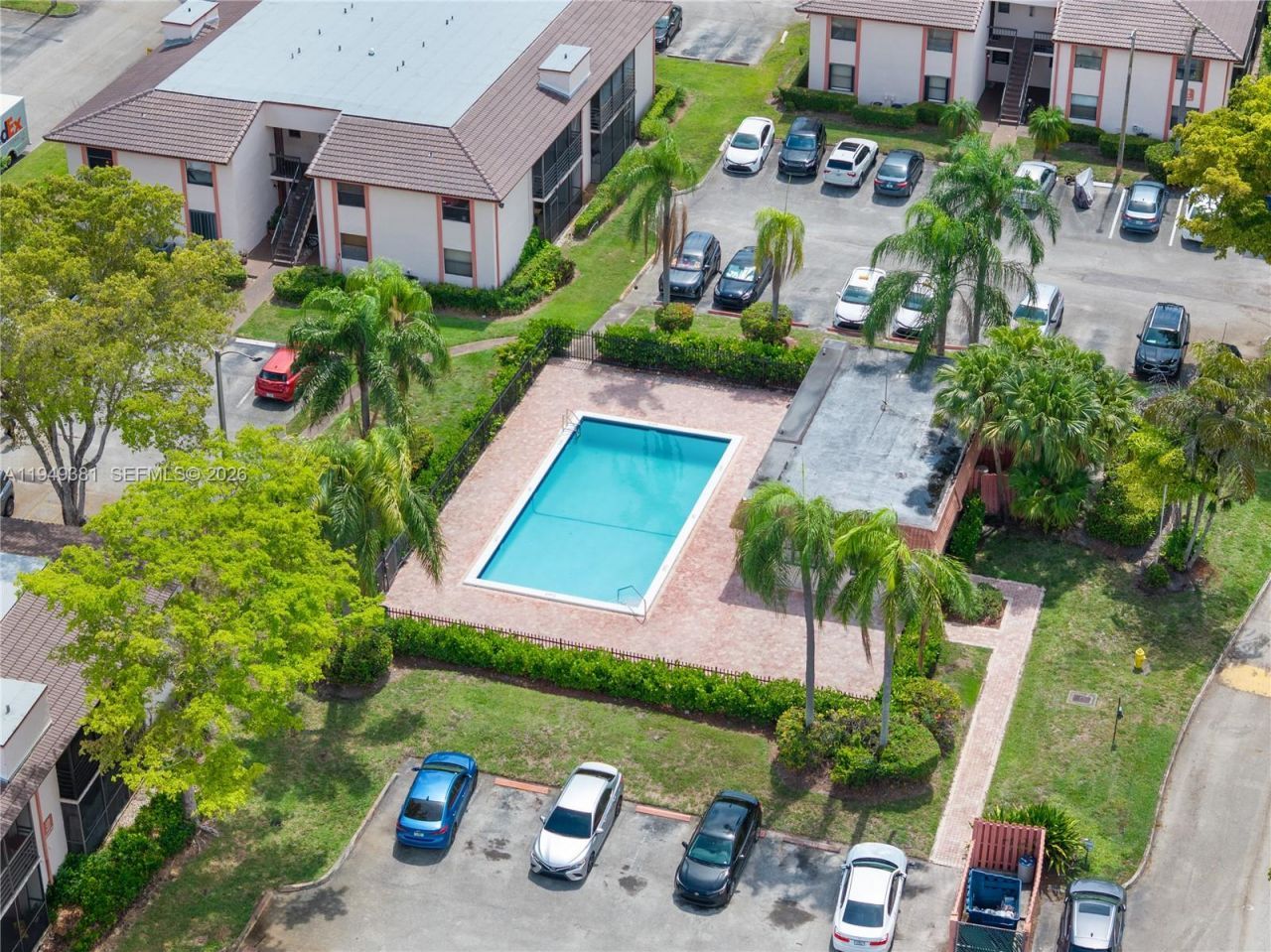 20905 NE 8th Ct , Unit 101-36, Miami, FL 33179 Photo