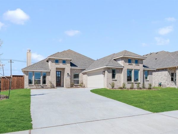 2114 Redding Drive, Mansfield, TX 76084