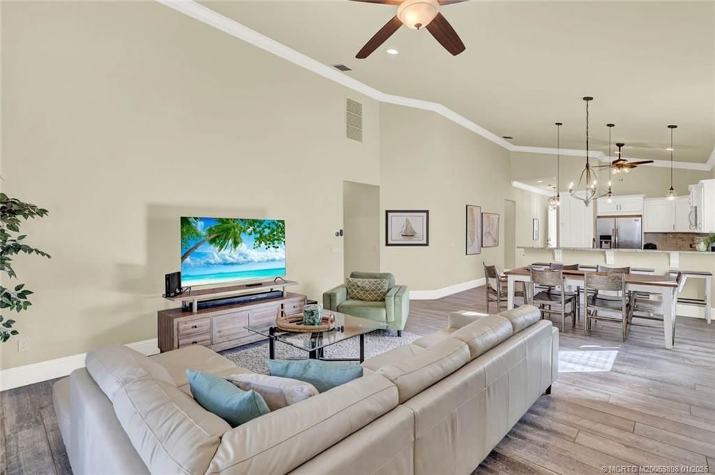 424 SW Camden Avenue, Stuart, FL 34994 Photo