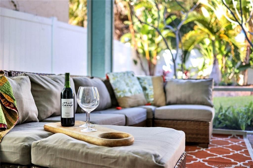 424 SW Camden Avenue, Stuart, FL 34994 Photo