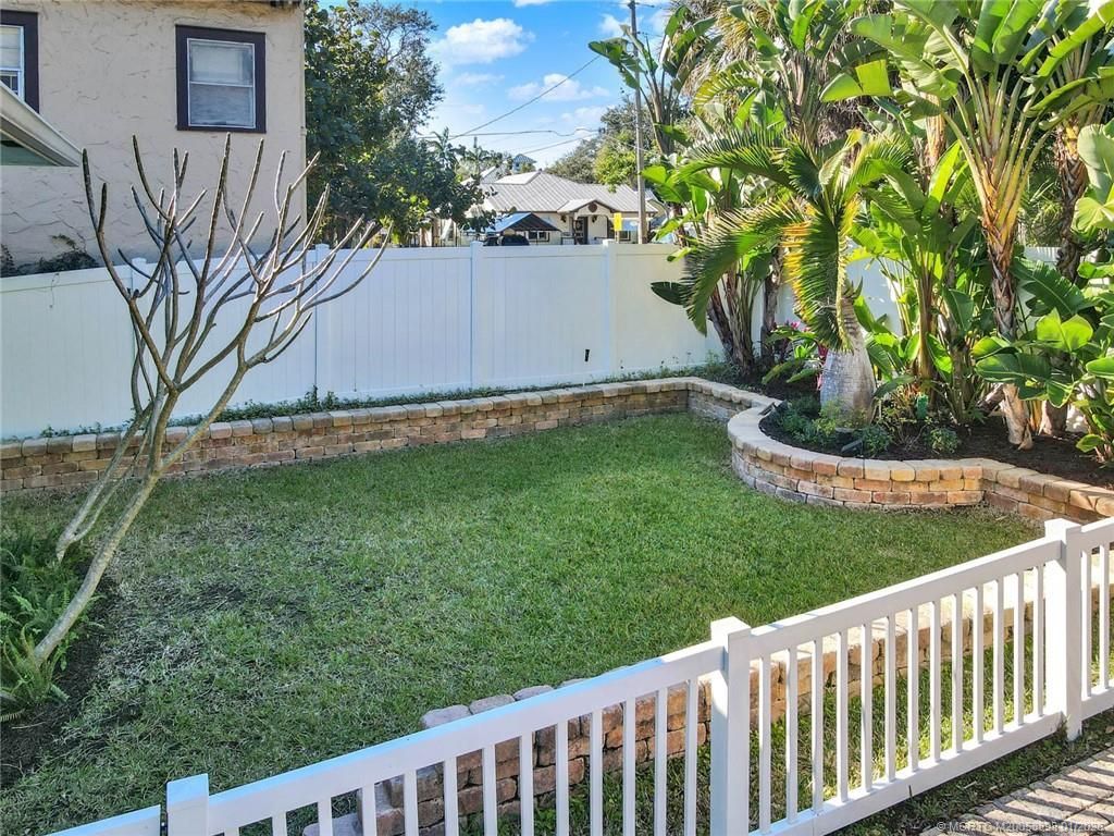 424 SW Camden Avenue, Stuart, FL 34994 Photo