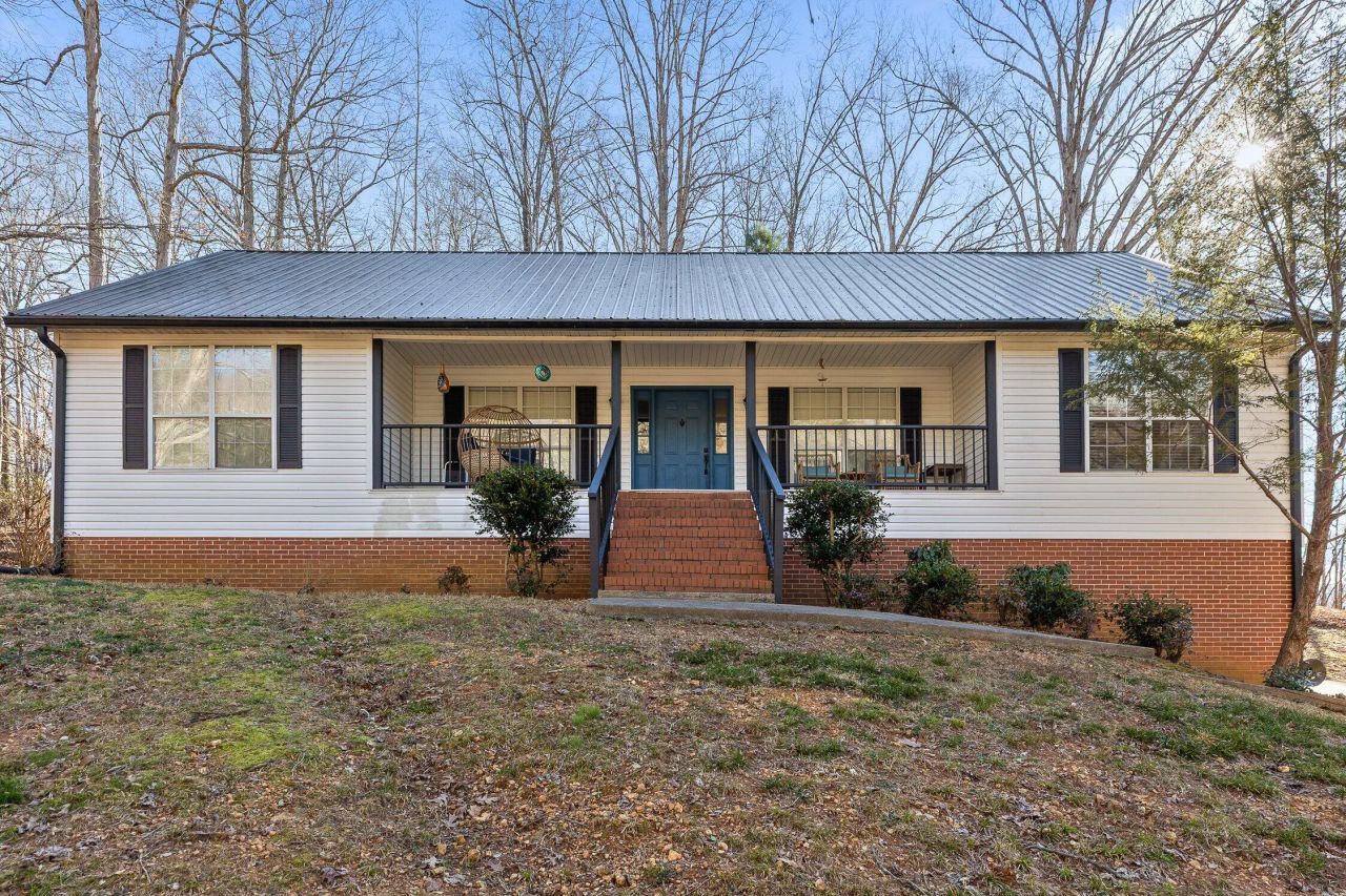 598 Lake Hills Drive, Trenton, GA 30752 Main Photo