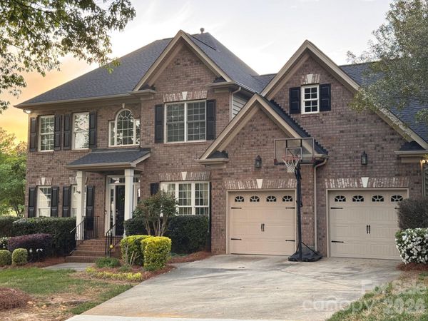 5006 Shannamara Drive, Matthews, NC 28104