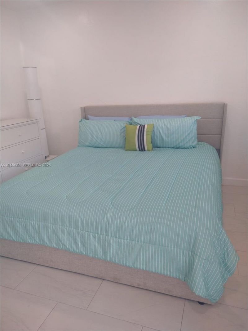 600 Layne Blvd, Unit 122, Hallandale Beach, FL 33009 Photo