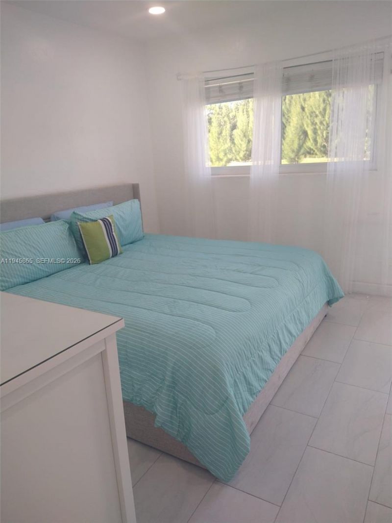 600 Layne Blvd, Unit 122, Hallandale Beach, FL 33009 Photo