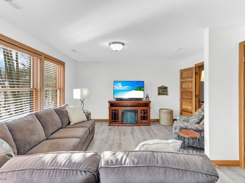 22 Ontario Trail, Malvern, OH 44644 Photo 21