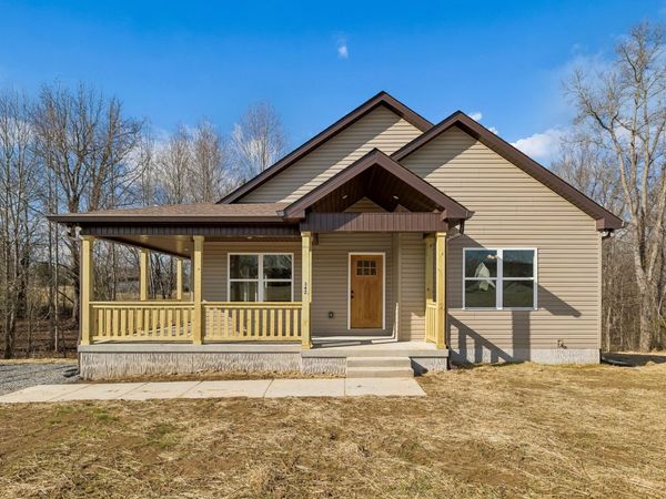 342 Leigh Anna Circle, Lafayette, TN 37083