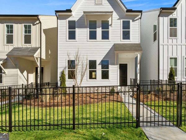 779 Auguste Avenue, Scottdale, GA 30079