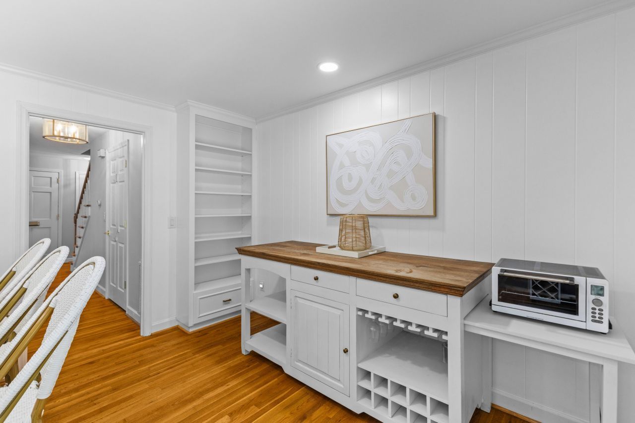 146 Broad Street Photo 17