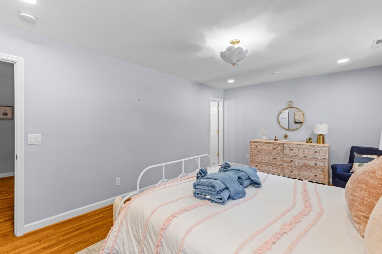 146 Broad Street Photo 25