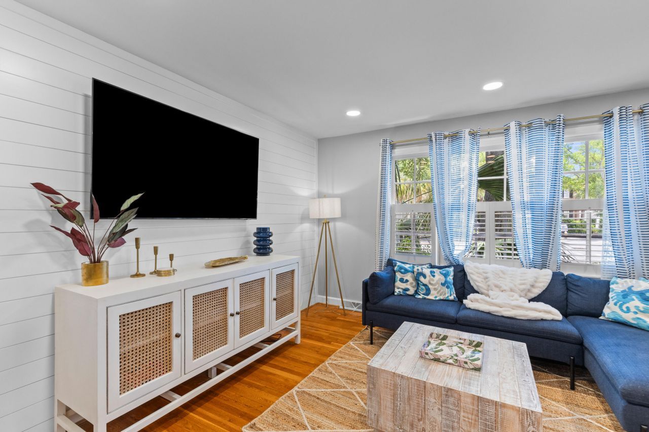 146 Broad Street Photo 9