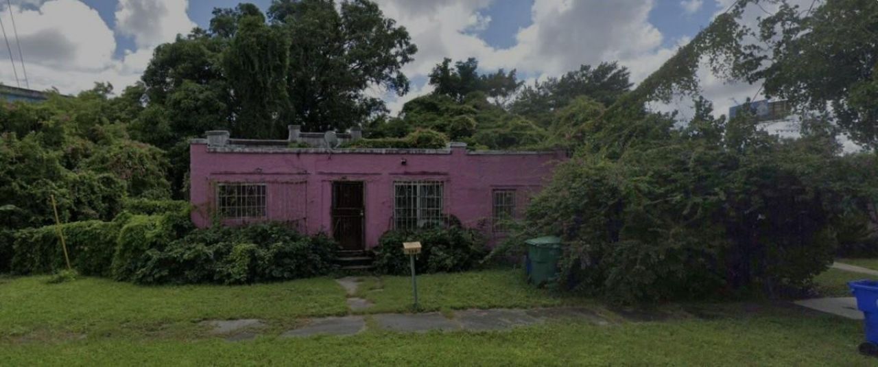 660 NW 43rd St, Miami, FL 33127 Main Photo