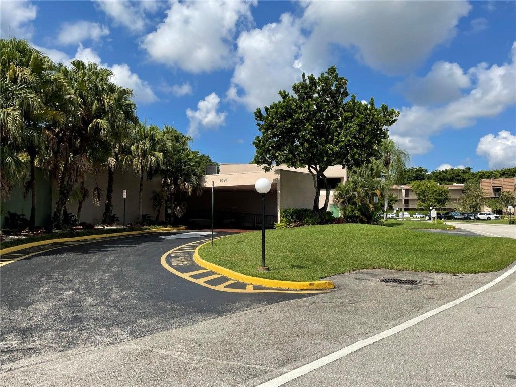 9200 Lime Bay Boulevard, Unit 209, Tamarac, FL 33321 Photo