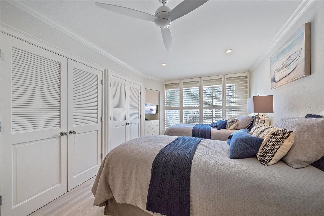 100 Sands Point Road, Unit 223, Longboat Key, FL 34228 Photo