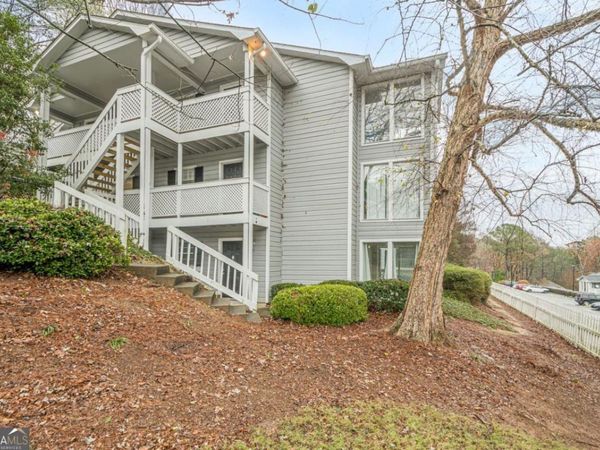 1106 Natchez Trace, Atlanta, GA 30350