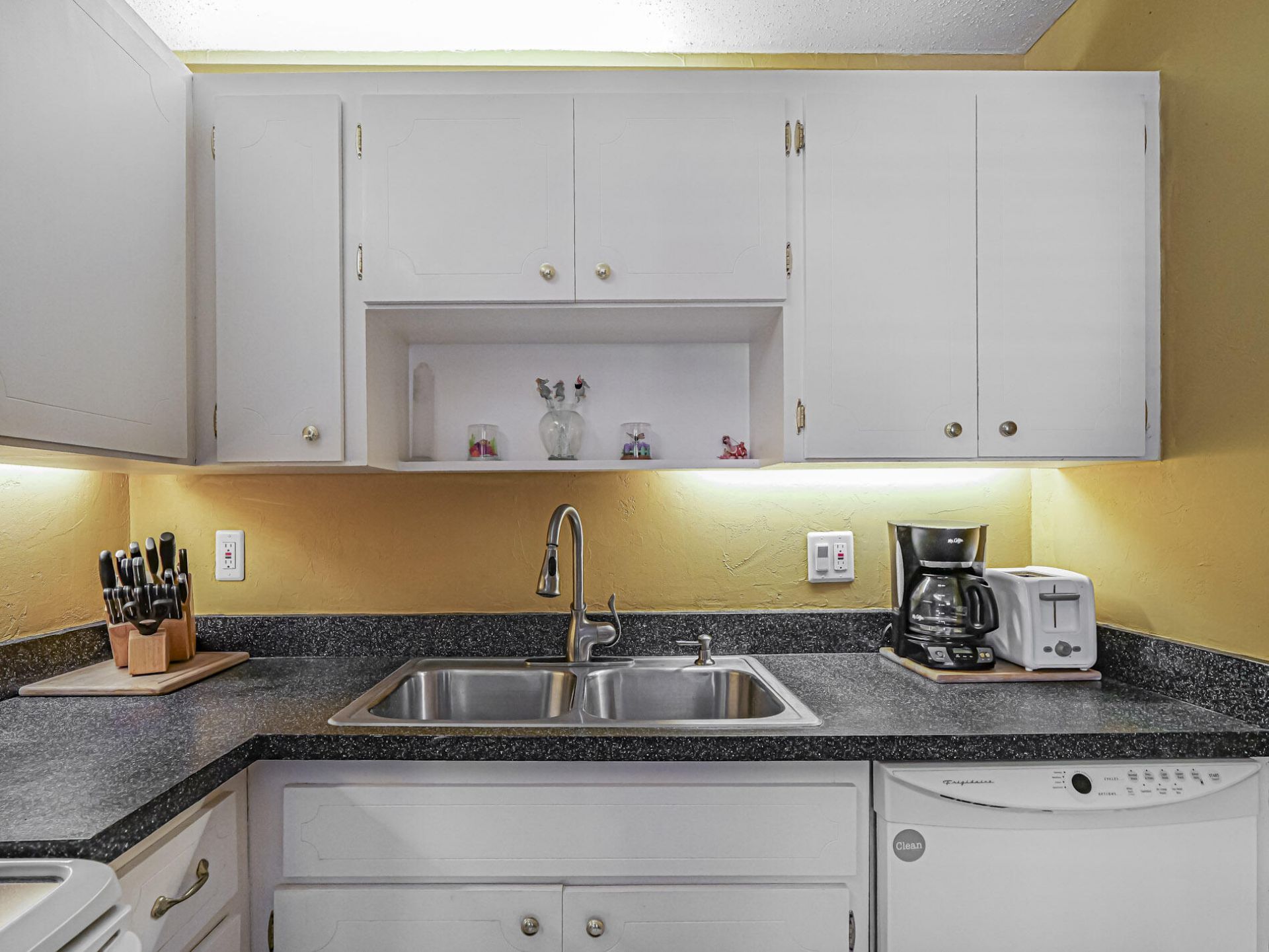 5400 Highway A1a Highway, Unit D18, Indian River Shores, FL 32963 Photo