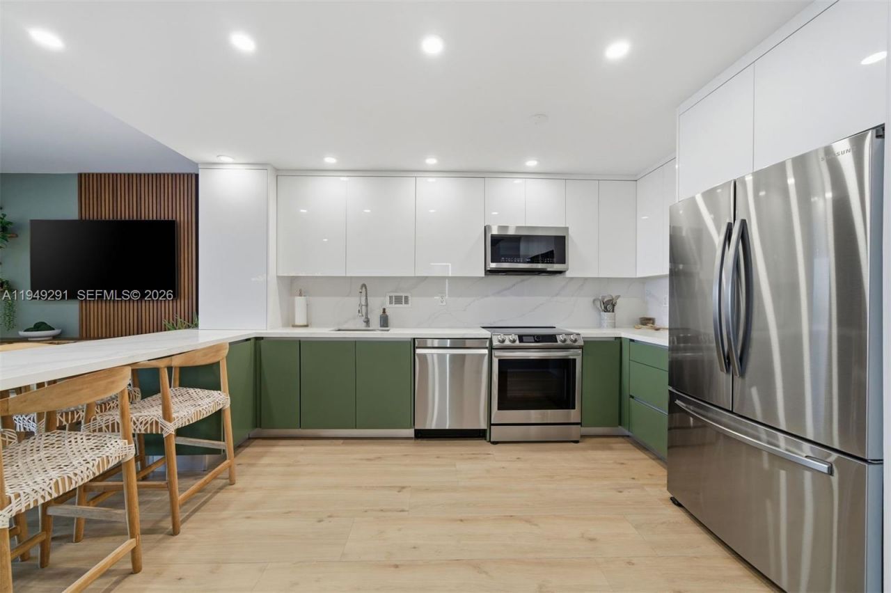 2301 Collins Ave, Unit 1429, Miami Beach, FL 33139 Photo