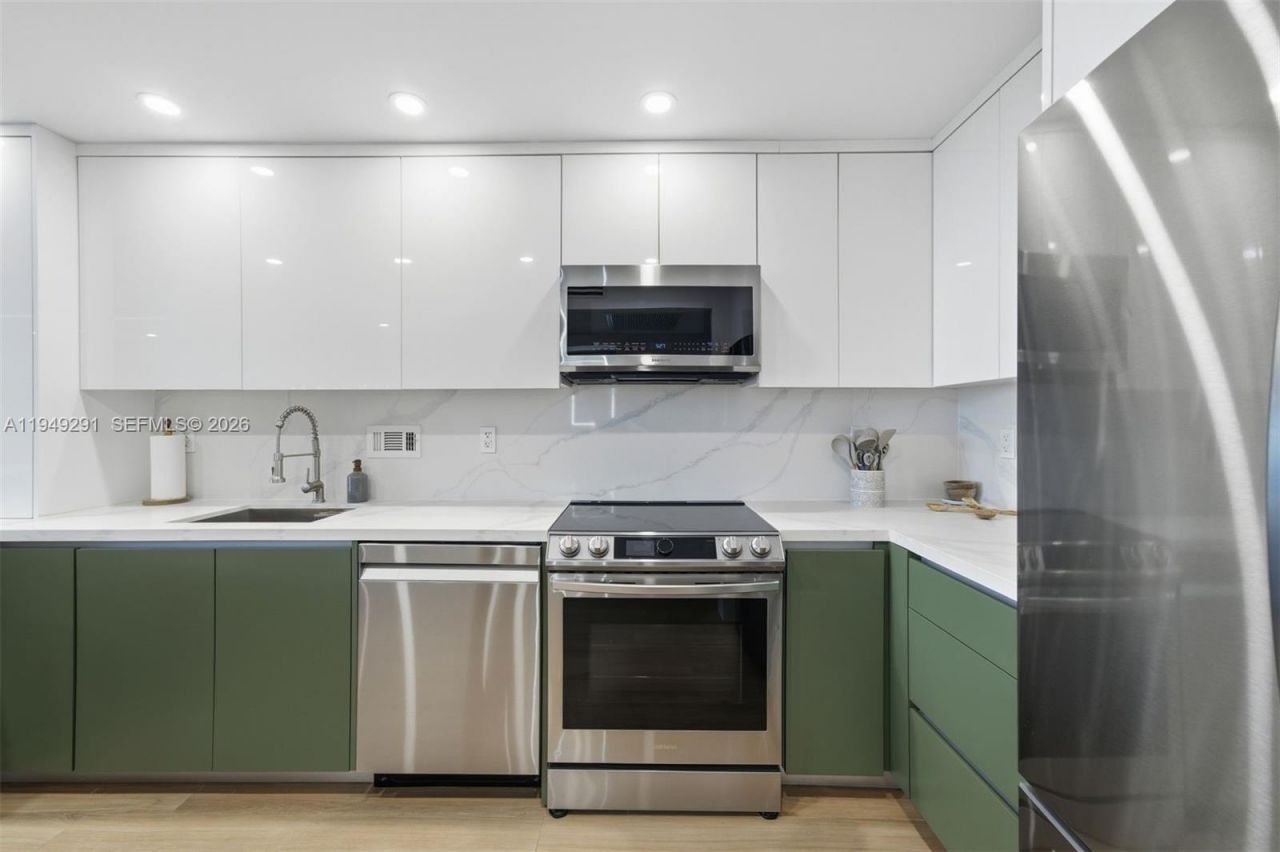 2301 Collins Ave, Unit 1429, Miami Beach, FL 33139 Photo