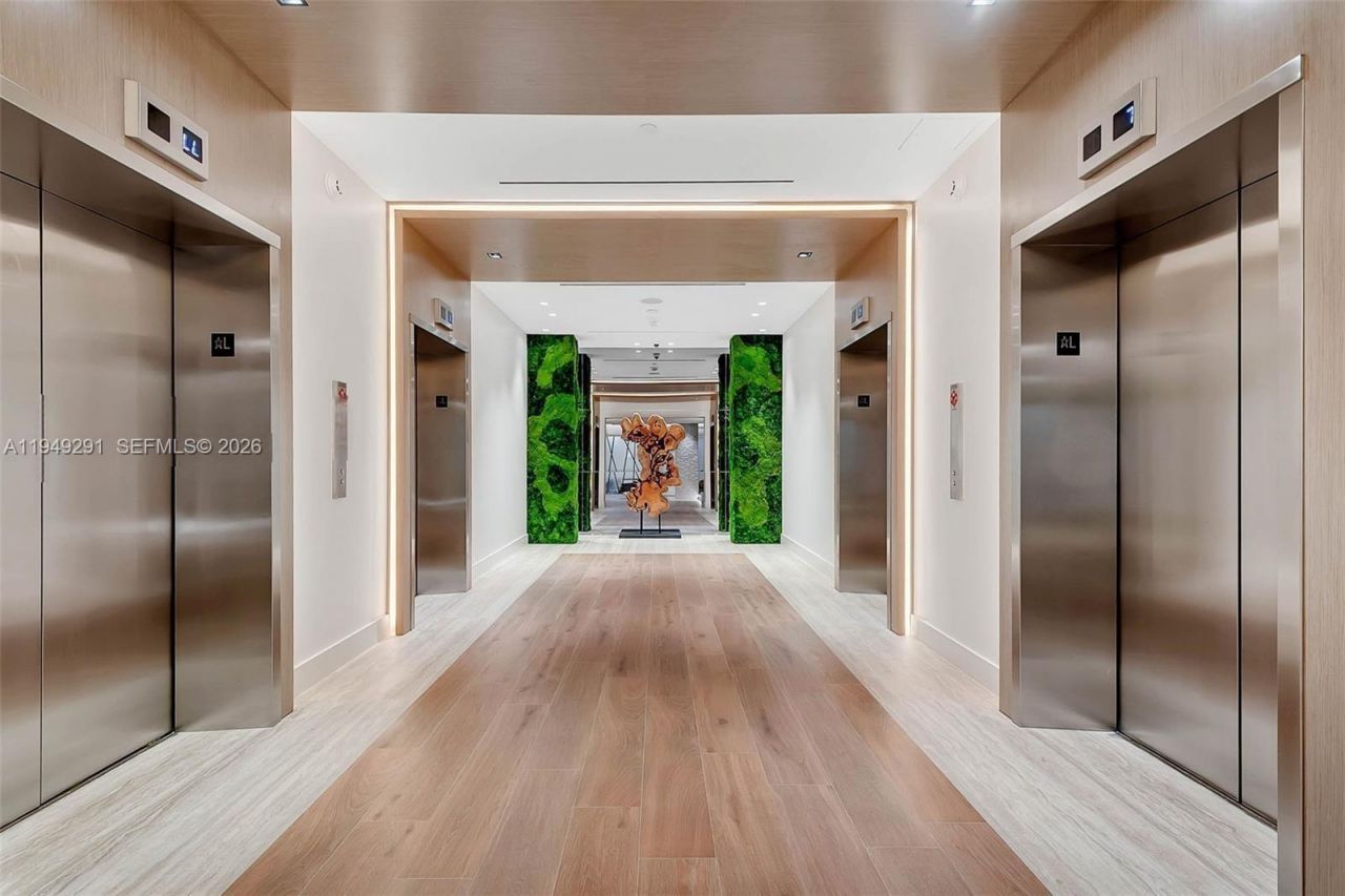 2301 Collins Ave, Unit 1429, Miami Beach, FL 33139 Photo