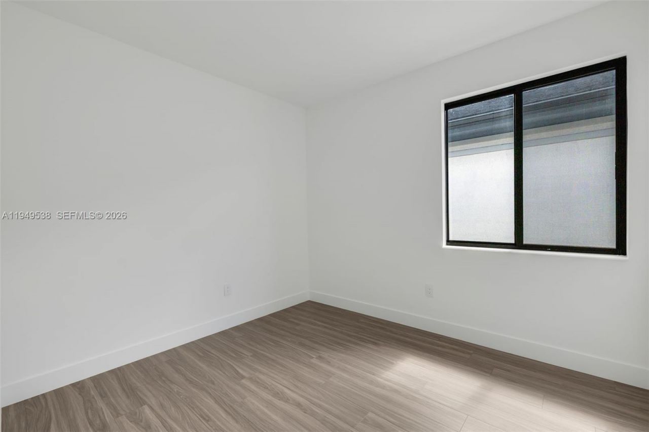 19670 NE 14th Ct, Unit 19670, Miami, FL 33179 Photo