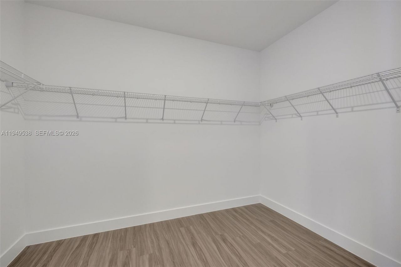 19670 NE 14th Ct, Unit 19670, Miami, FL 33179 Photo
