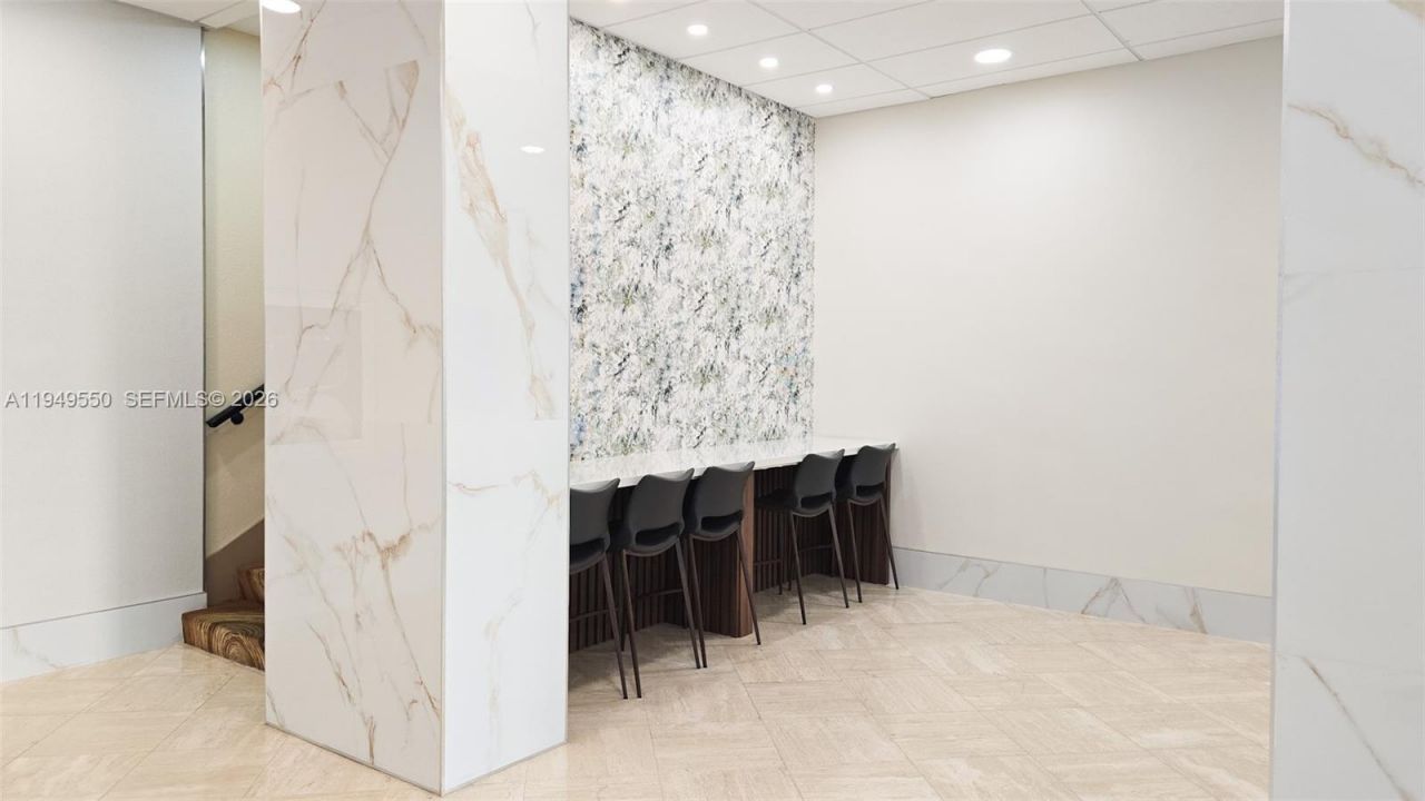 250 174th St , Unit 203, Sunny Isles Beach, FL 33160 Photo