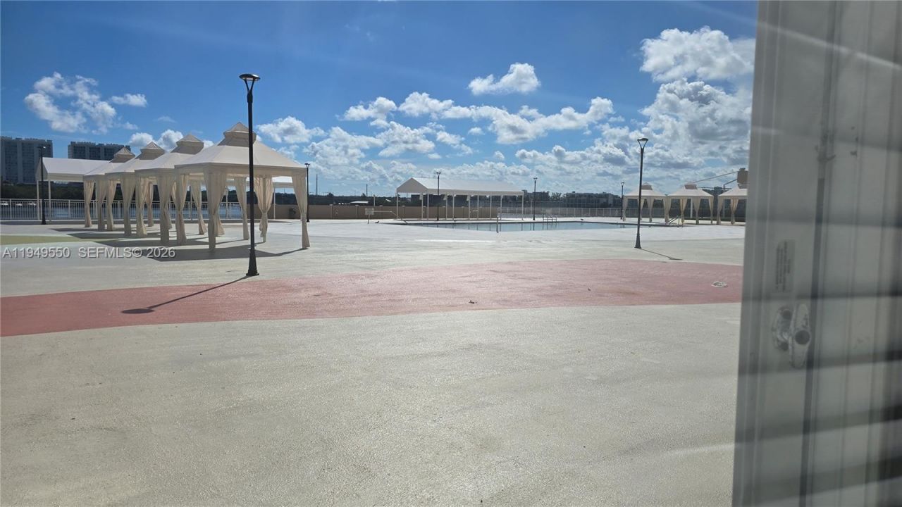 250 174th St , Unit 203, Sunny Isles Beach, FL 33160 Photo