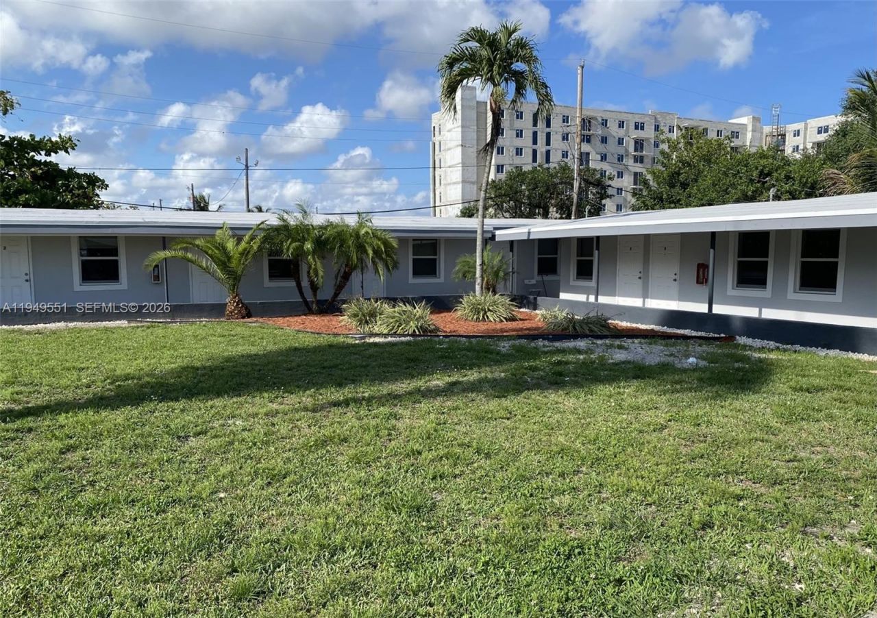 6045 Buchanan St , Unit 1, Hollywood, FL 33024 Photo