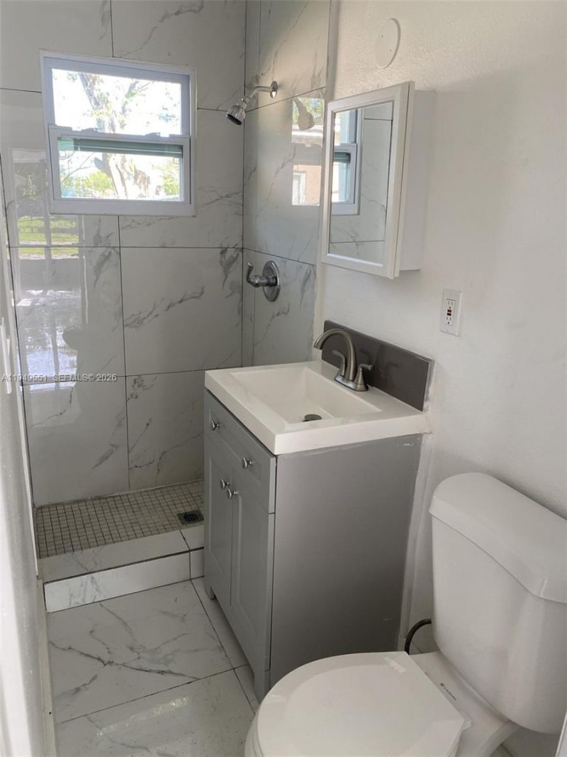 6045 Buchanan St , Unit 1, Hollywood, FL 33024 Photo