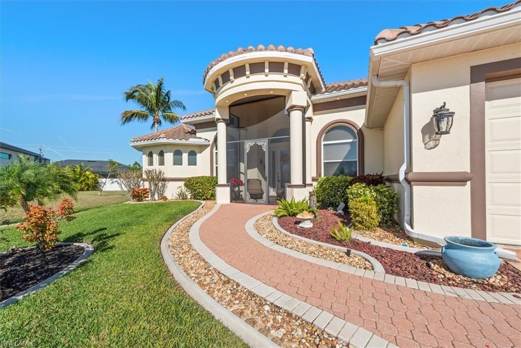 2529 Gleason Pkwy, Cape Coral, FL 33914 Photo
