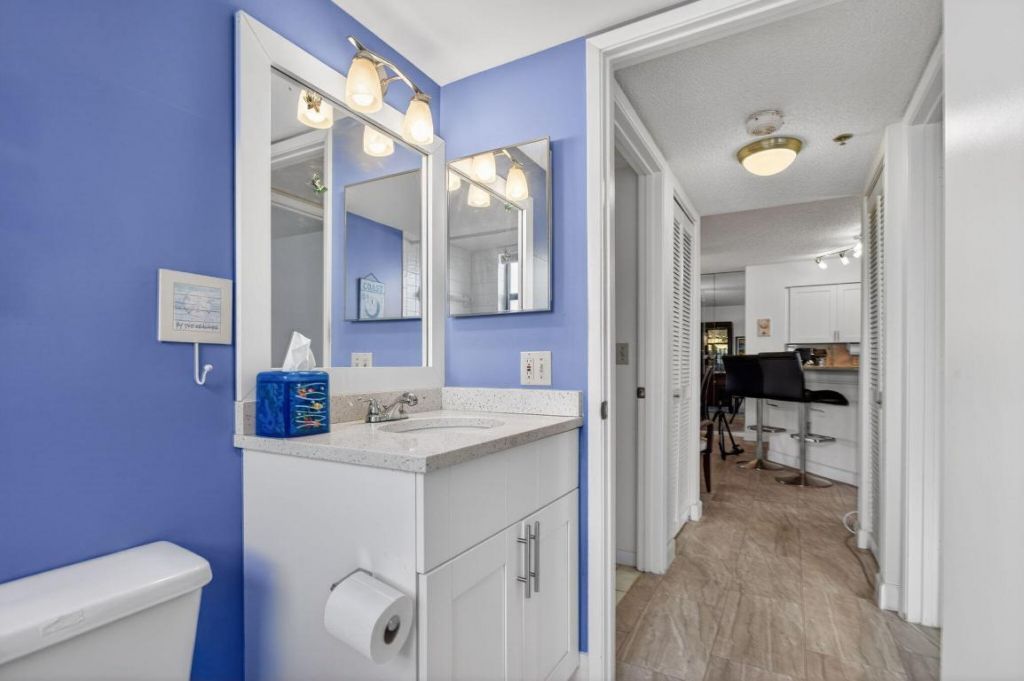 2240 N Cypress Bend Drive, Unit 601, Pompano Beach, FL 33069 Photo