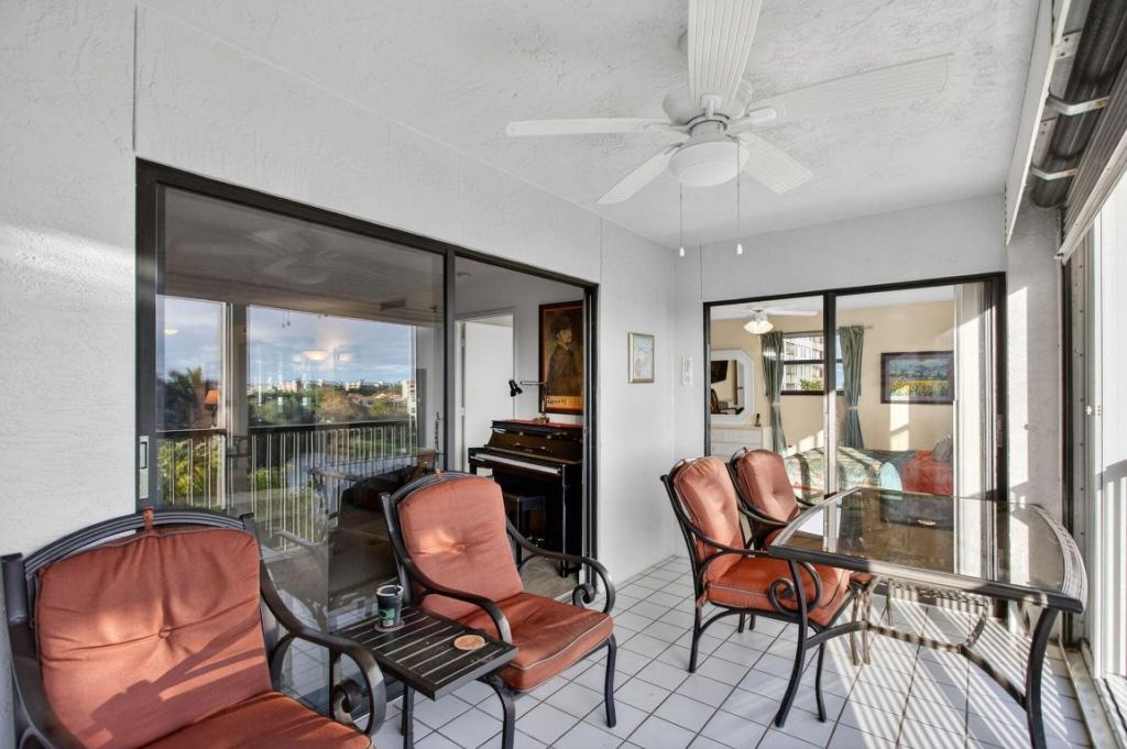 2240 N Cypress Bend Drive, Unit 601, Pompano Beach, FL 33069 Photo