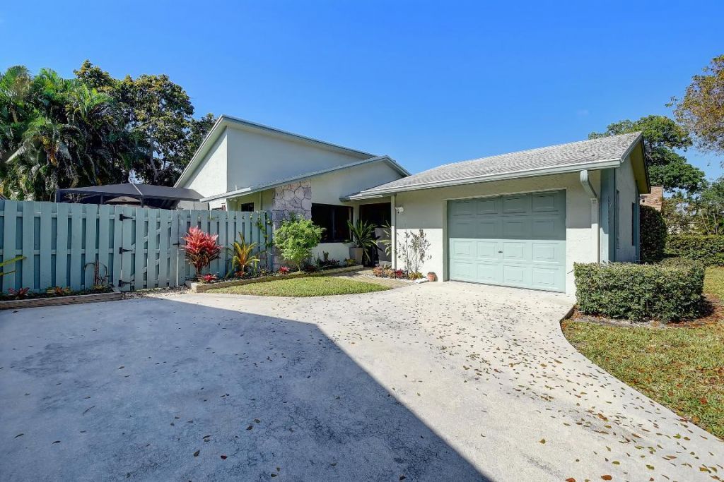 2492 NW 10th Street, Delray Beach, FL 33445 Photo