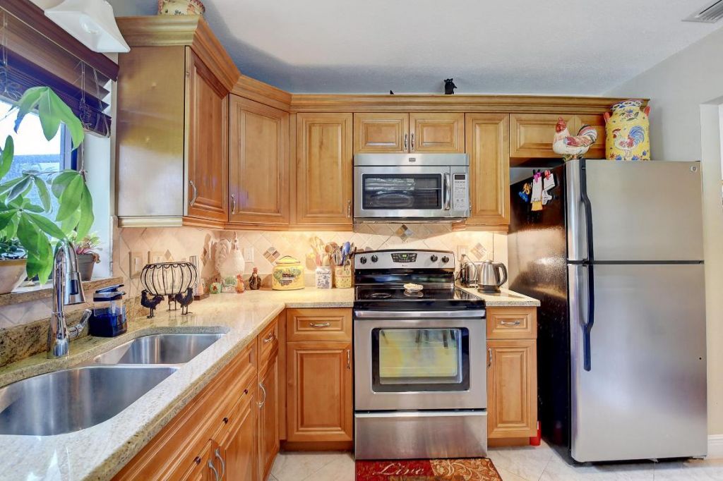 2492 NW 10th Street, Delray Beach, FL 33445 Photo