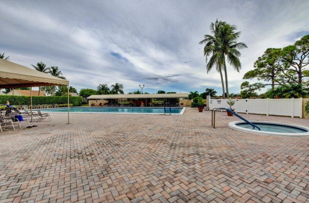 2492 NW 10th Street, Delray Beach, FL 33445 Photo