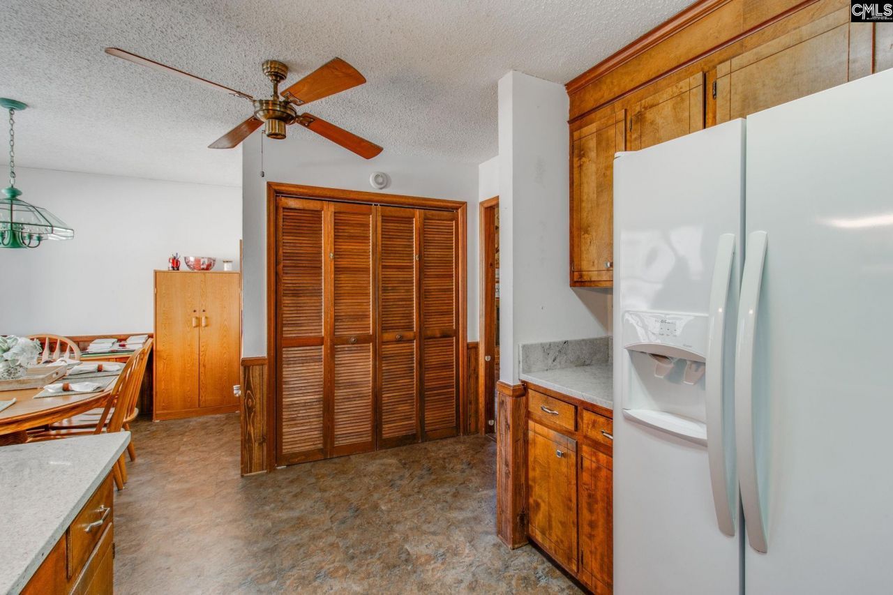 117 New Market Circle Photo 10