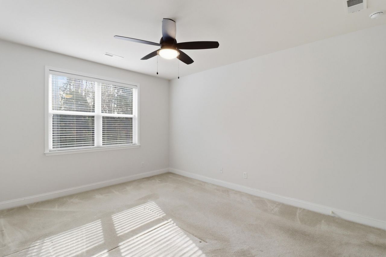 3274 Conservancy Lane Photo 28