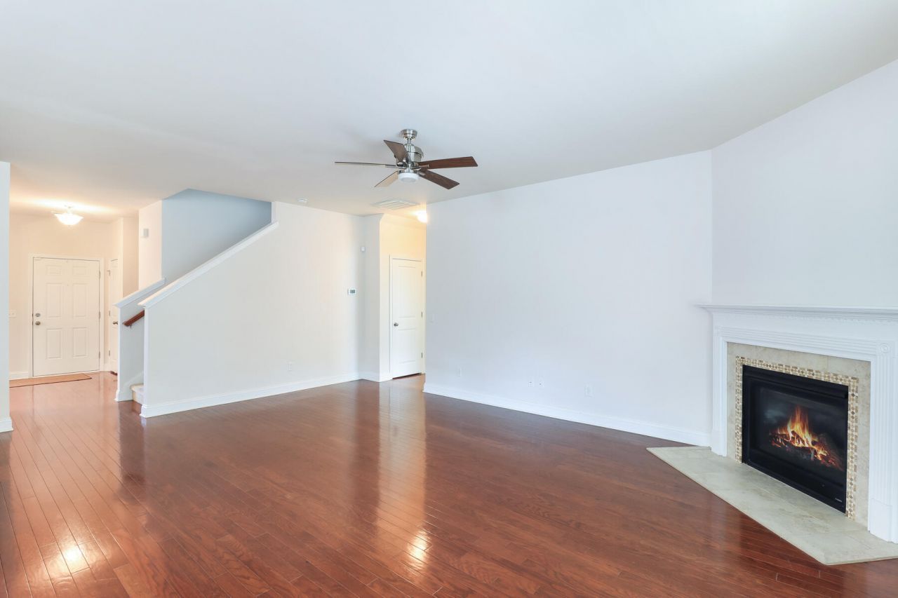 3274 Conservancy Lane Photo 7